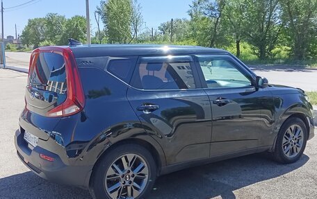 KIA Soul III, 2020 год, 1 800 000 рублей, 2 фотография