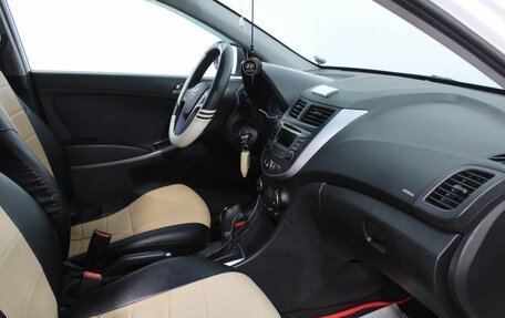 Hyundai Solaris II рестайлинг, 2016 год, 1 075 000 рублей, 13 фотография