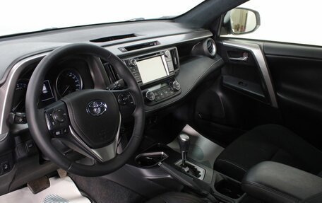 Toyota RAV4, 2016 год, 1 750 000 рублей, 10 фотография