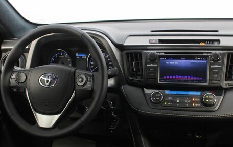 Toyota RAV4, 2016 год, 1 750 000 рублей, 16 фотография