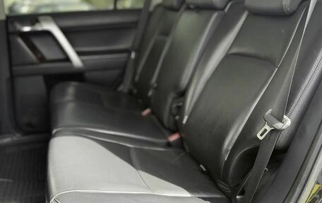 Toyota Land Cruiser Prado 150 рестайлинг 2, 2014 год, 2 940 000 рублей, 16 фотография