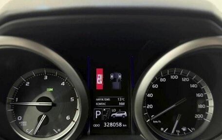 Toyota Land Cruiser Prado 150 рестайлинг 2, 2014 год, 2 940 000 рублей, 13 фотография