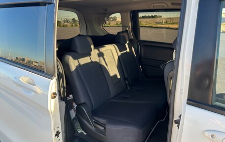 Honda Freed I, 2010 год, 820 000 рублей, 11 фотография