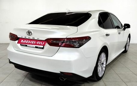 Toyota Camry, 2019 год, 2 700 000 рублей, 5 фотография