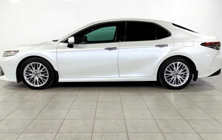 Toyota Camry, 2019 год, 2 700 000 рублей, 8 фотография