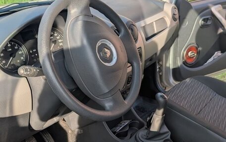 Renault Sandero I, 2013 год, 800 000 рублей, 12 фотография