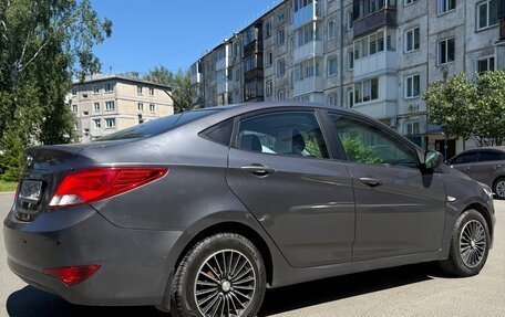 Hyundai Solaris II рестайлинг, 2016 год, 1 100 000 рублей, 2 фотография