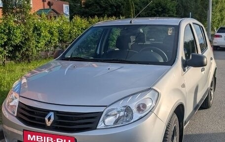 Renault Sandero I, 2013 год, 800 000 рублей, 6 фотография