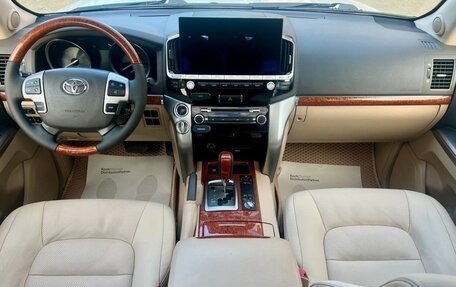 Toyota Land Cruiser 200, 2014 год, 3 899 000 рублей, 9 фотография