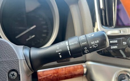 Toyota Land Cruiser 200, 2014 год, 3 899 000 рублей, 21 фотография