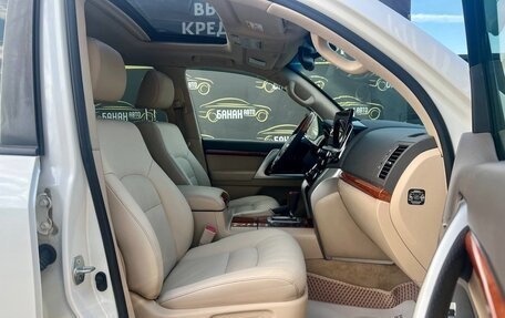 Toyota Land Cruiser 200, 2014 год, 3 899 000 рублей, 12 фотография