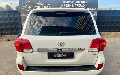 Toyota Land Cruiser 200, 2014 год, 3 899 000 рублей, 29 фотография