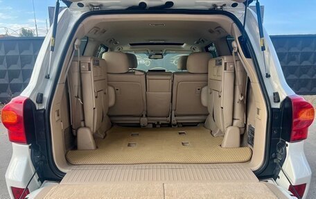 Toyota Land Cruiser 200, 2014 год, 3 899 000 рублей, 31 фотография