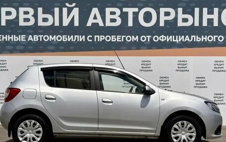 Renault Sandero II рестайлинг, 2014 год, 699 900 рублей, 4 фотография