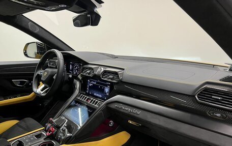 Lamborghini Urus I, 2022 год, 28 500 000 рублей, 15 фотография