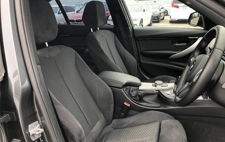BMW 3 серия, 2018 год, 1 260 333 рублей, 11 фотография