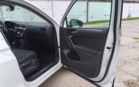Volkswagen Tiguan II, 2018 год, 1 950 000 рублей, 17 фотография