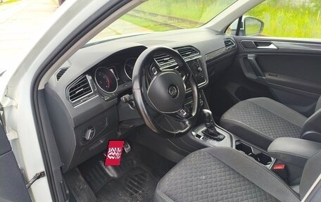 Volkswagen Tiguan II, 2018 год, 1 950 000 рублей, 14 фотография