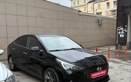 Hyundai Solaris II рестайлинг, 2021 год, 1 600 000 рублей, 3 фотография