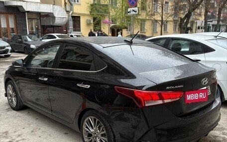 Hyundai Solaris II рестайлинг, 2021 год, 1 600 000 рублей, 5 фотография