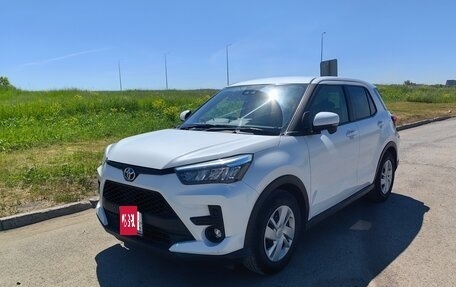 Toyota Raize I, 2020 год, 1 490 000 рублей, 3 фотография