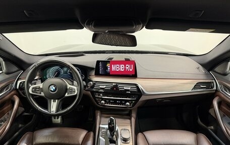 BMW 5 серия, 2019 год, 2 890 000 рублей, 16 фотография