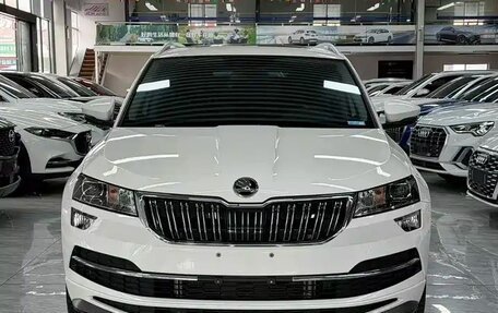 Skoda Karoq I, 2022 год, 2 186 000 рублей, 2 фотография