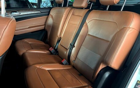 Mercedes-Benz GLS, 2017 год, 3 800 000 рублей, 30 фотография