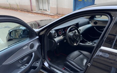 Mercedes-Benz E-Класс, 2016 год, 2 150 000 рублей, 9 фотография