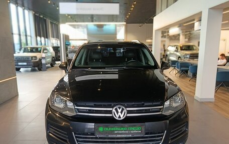 Volkswagen Touareg III, 2012 год, 2 200 000 рублей, 2 фотография