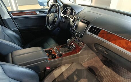 Volkswagen Touareg III, 2012 год, 2 200 000 рублей, 8 фотография