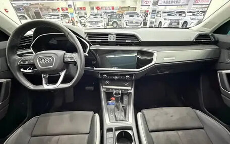 Audi Q3, 2023 год, 2 100 100 рублей, 10 фотография