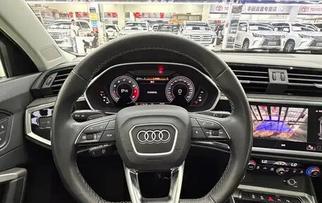Audi Q3, 2023 год, 2 100 100 рублей, 11 фотография