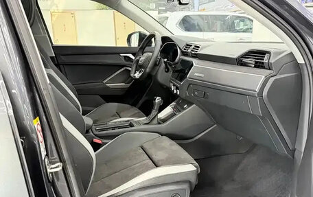 Audi Q3, 2023 год, 2 100 100 рублей, 18 фотография