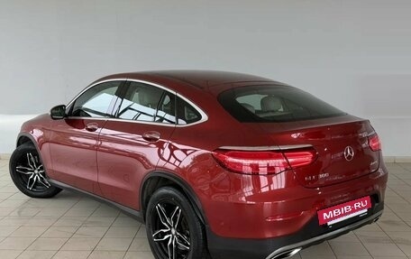 Mercedes-Benz GLC, 2018 год, 3 150 000 рублей, 4 фотография