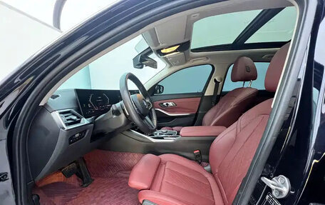 BMW 3 серия, 2023 год, 2 700 000 рублей, 9 фотография