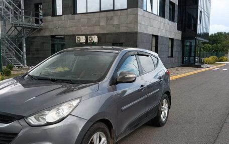 Hyundai ix35 I рестайлинг, 2011 год, 950 000 рублей, 3 фотография