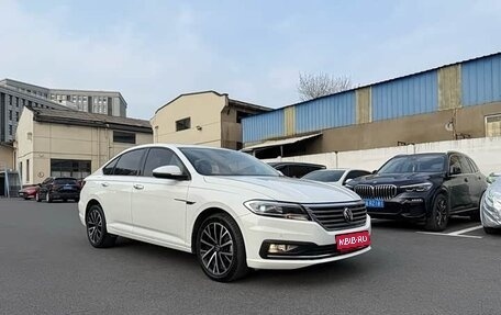 Volkswagen Lavida, 2022 год, 1 000 000 рублей, 1 фотография