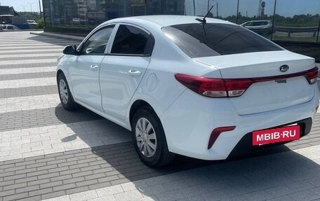 KIA Rio IV, 2019 год, 900 000 рублей, 4 фотография