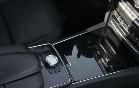 Mercedes-Benz E-Класс, 2013 год, 2 170 000 рублей, 33 фотография