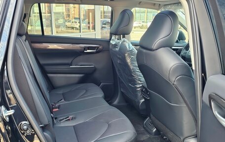 Toyota Highlander, 2025 год, 5 300 000 рублей, 12 фотография