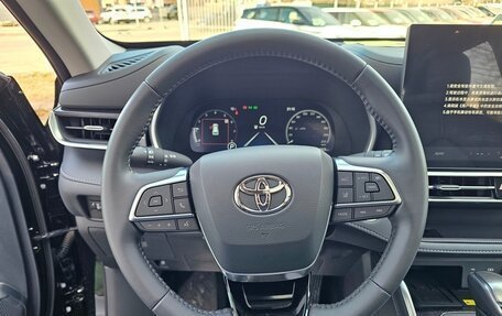 Toyota Highlander, 2025 год, 5 300 000 рублей, 17 фотография