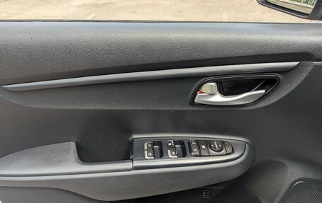 KIA Rio IV, 2018 год, 1 330 000 рублей, 15 фотография