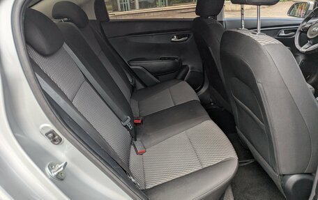 KIA Rio IV, 2018 год, 1 330 000 рублей, 22 фотография