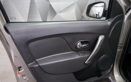 Renault Logan II, 2014 год, 636 000 рублей, 8 фотография