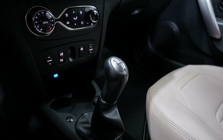 Renault Logan II, 2014 год, 636 000 рублей, 9 фотография