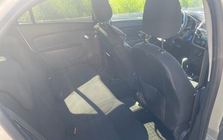 Renault Logan II, 2016 год, 670 000 рублей, 1 фотография