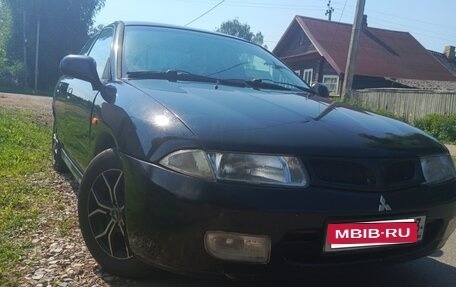 Mitsubishi Carisma I, 1999 год, 80 000 рублей, 1 фотография