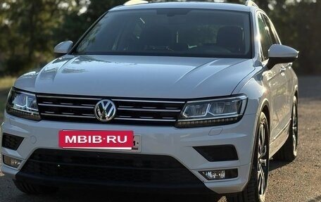Volkswagen Tiguan II, 2018 год, 2 850 000 рублей, 6 фотография