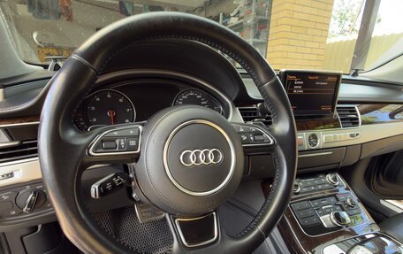 Audi A8, 2012 год, 2 400 000 рублей, 6 фотография